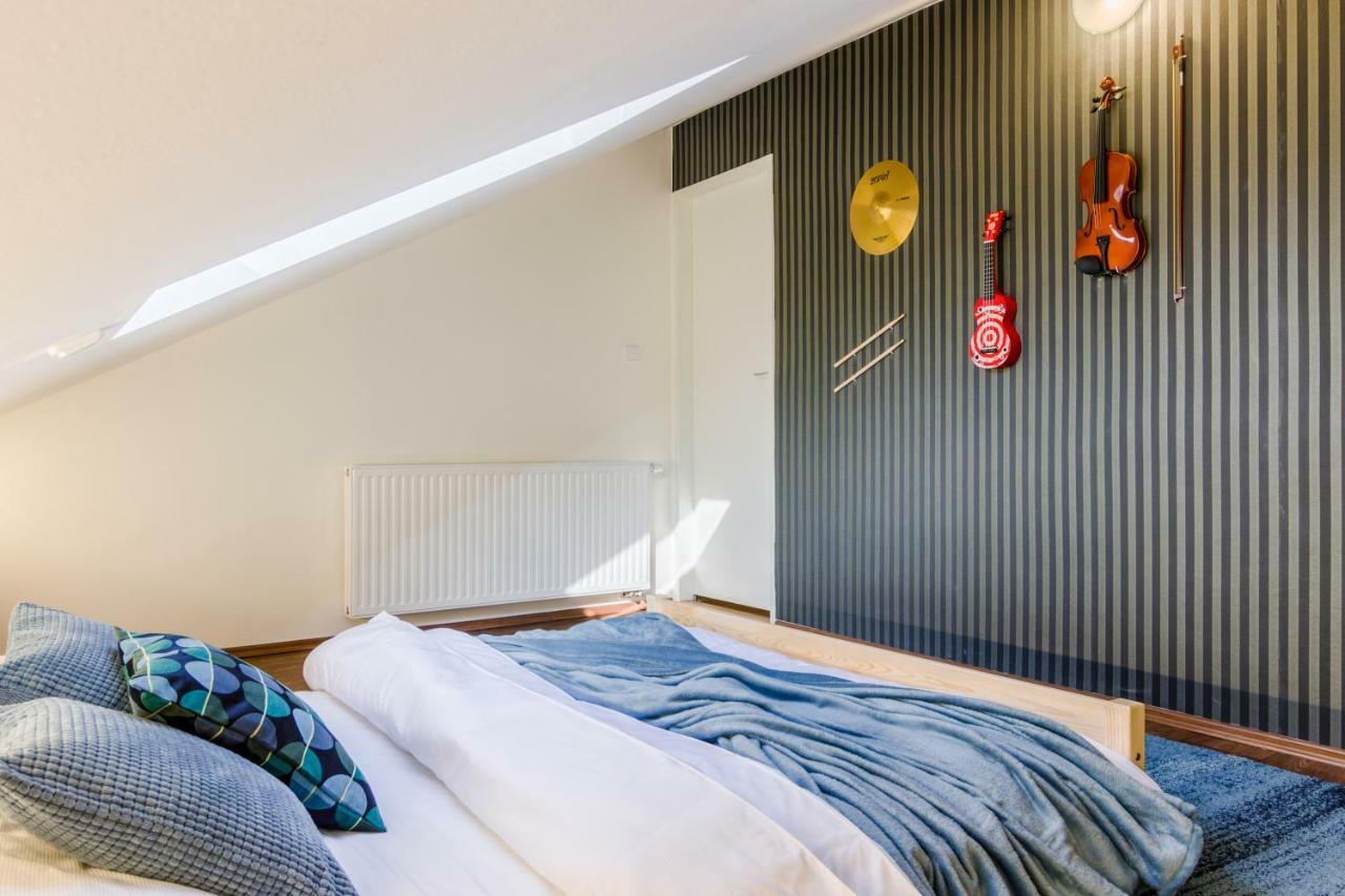 With Sunny Garden By Michal&friends Apartamento *