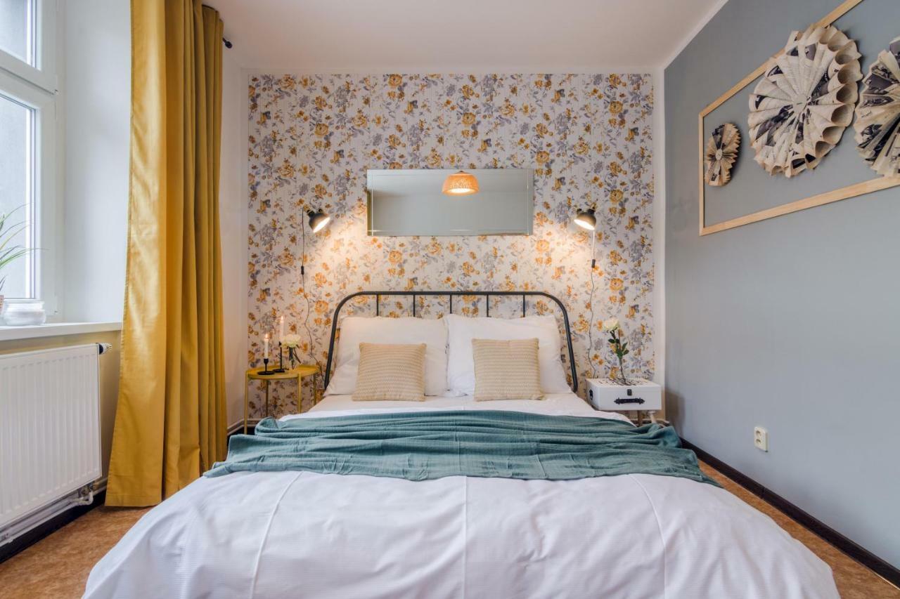 With Sunny Garden By Michal&friends Apartamento Praga