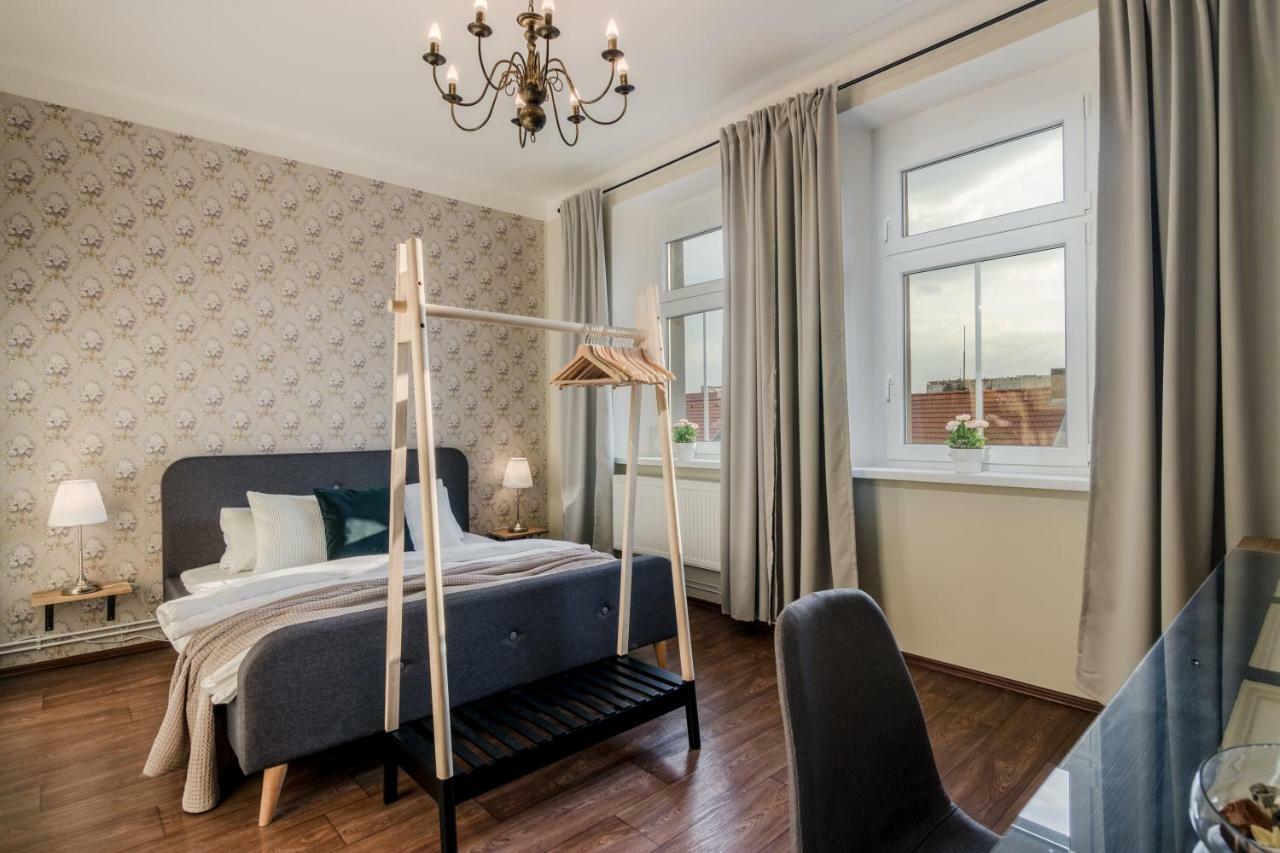 With Sunny Garden By Michal&friends Appartement