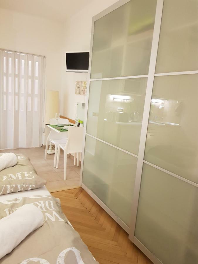Appartement Cozy With Parking Near Center