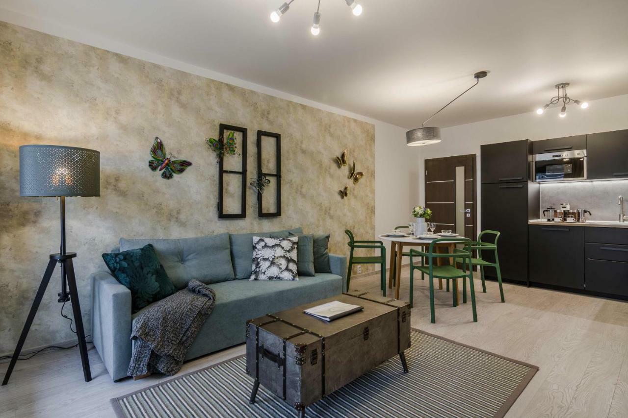 Luxury Parking By Michal&friends Apartment Prag