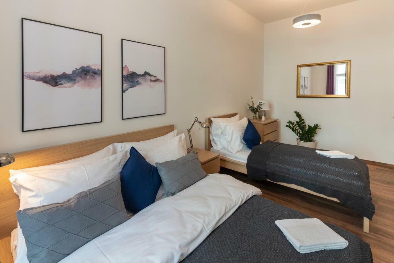 Capital - Aparthotel 4*