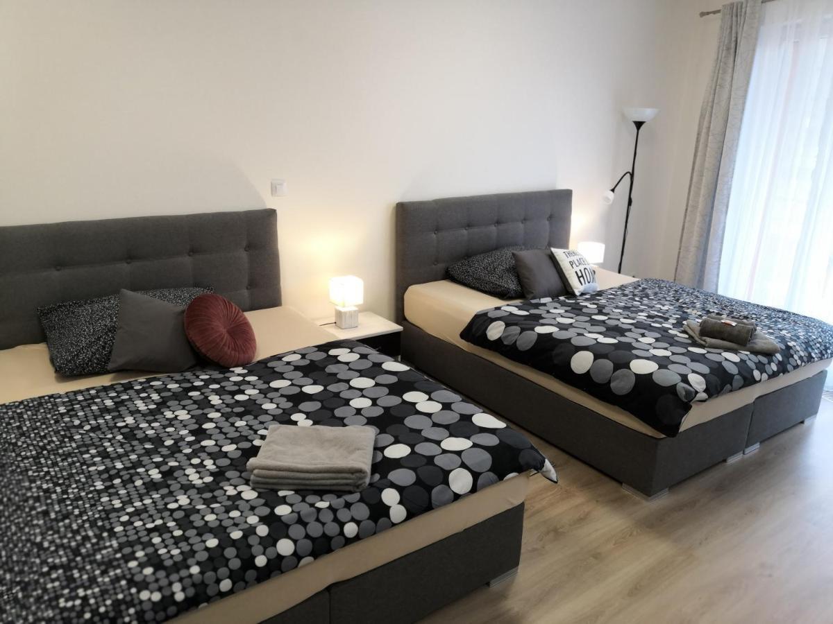 Daire H+ Apartman Letiste Prag