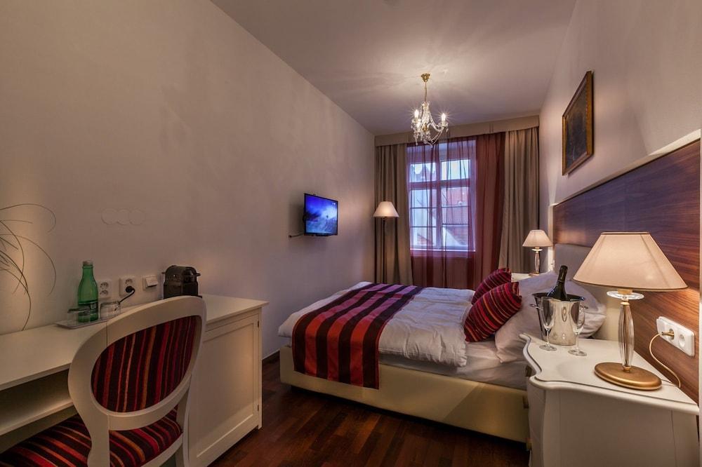 U Malvaze 4* Prague