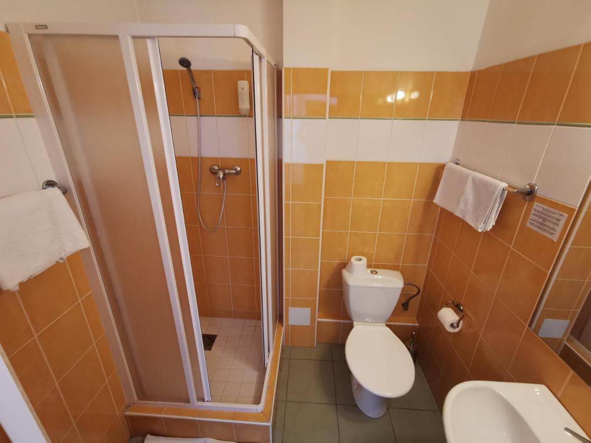 Aparthotel Amandment 3*