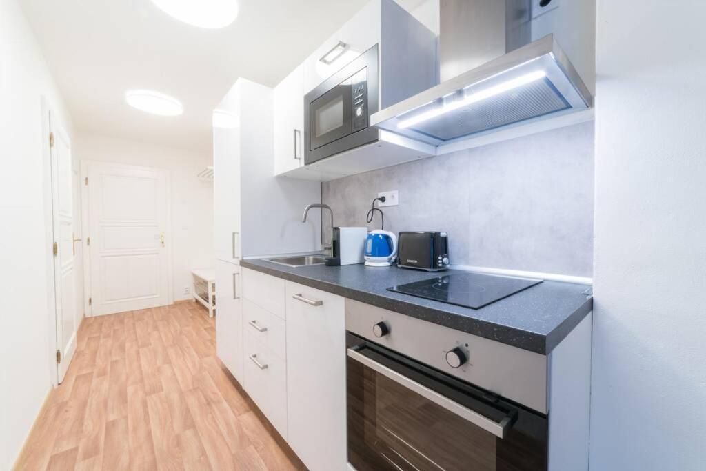Pink House Apartment *