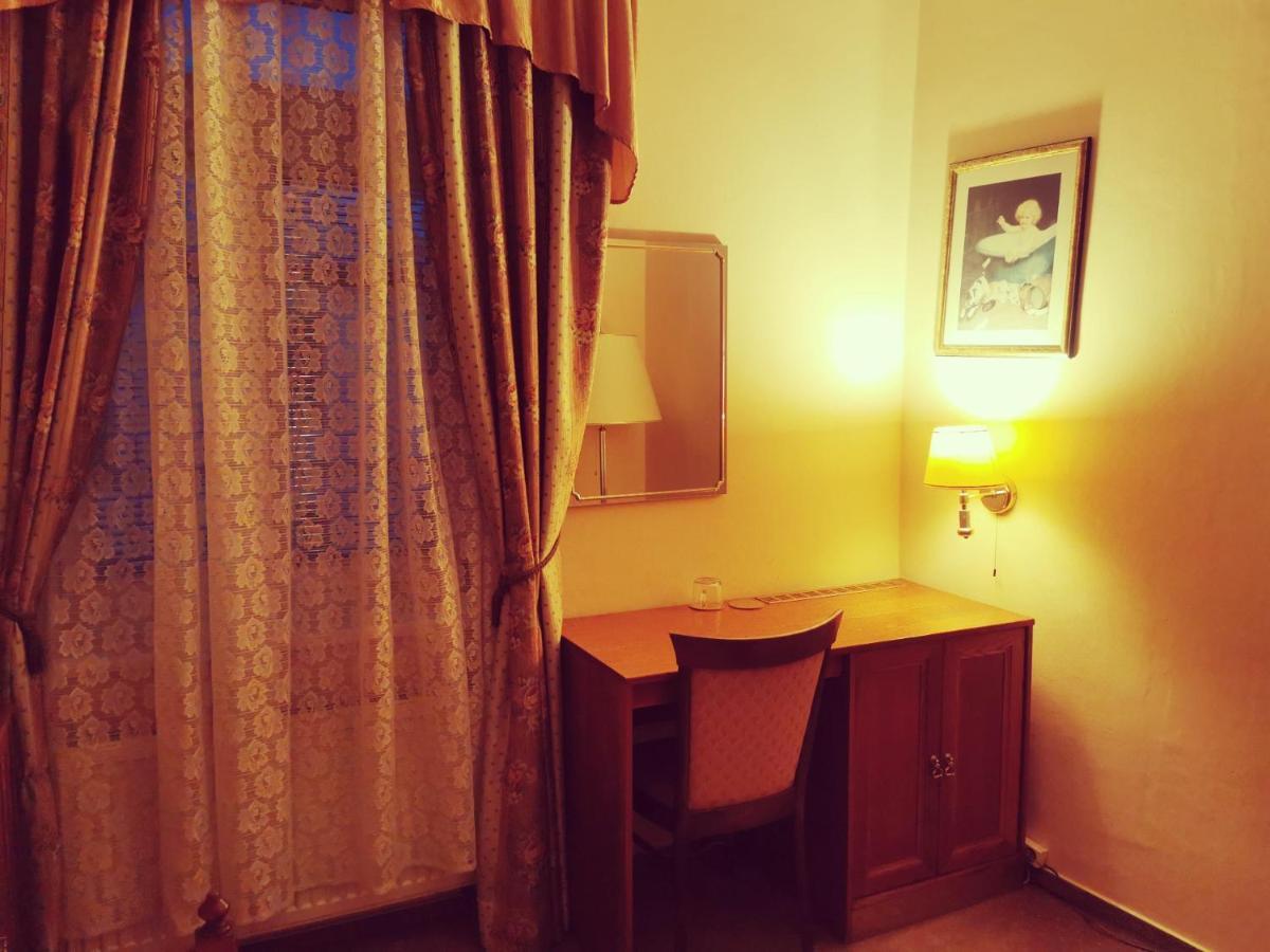 River Star Otel Prag
