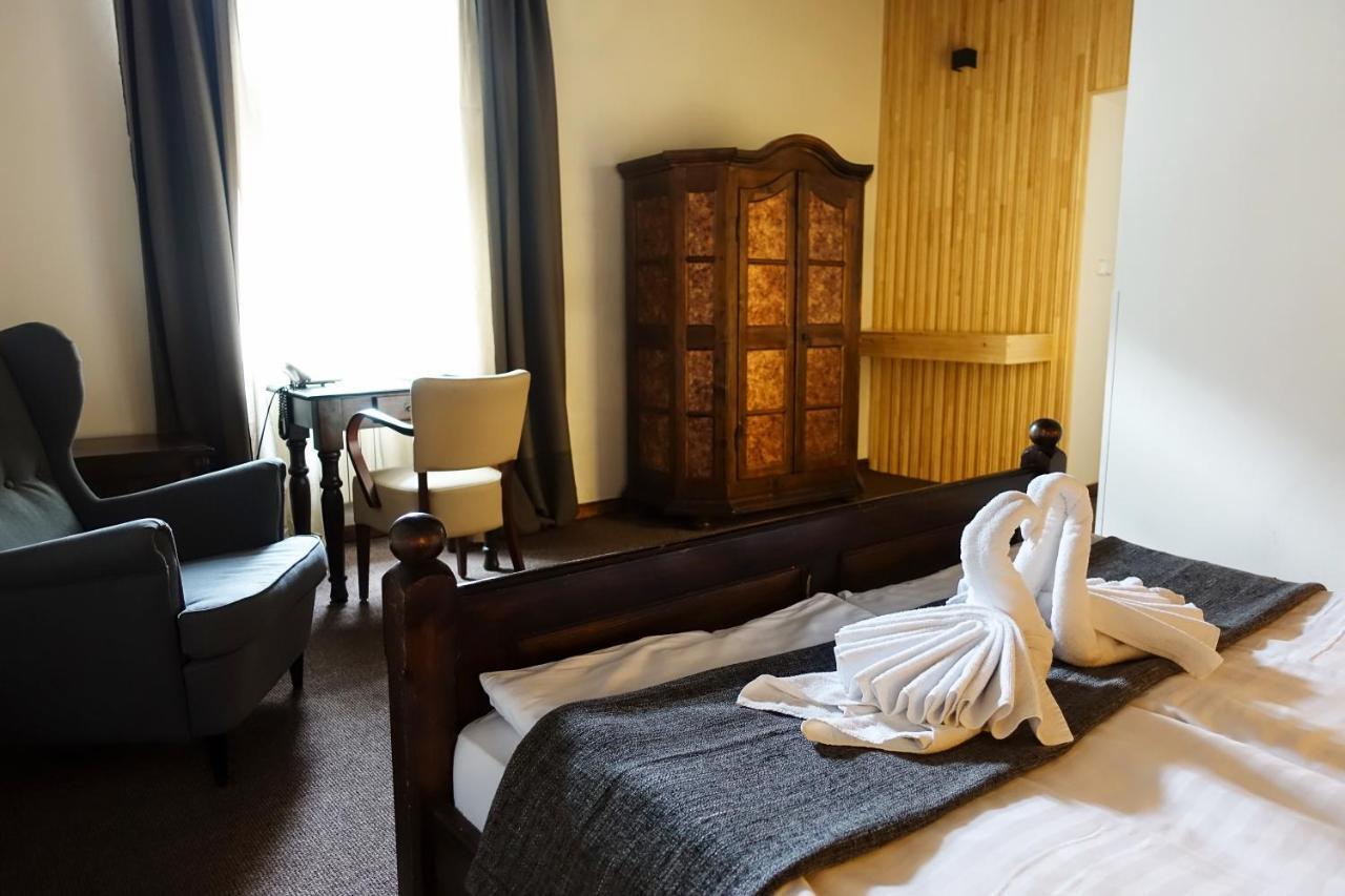 U Krize Hotel