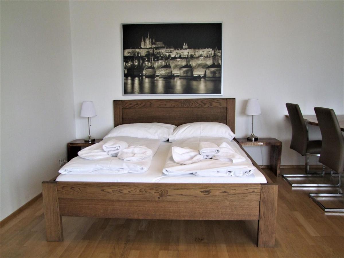 Wenceslas Square By Otsa Apartment Prag