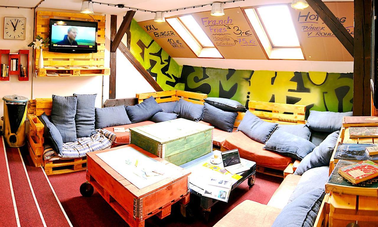 Free Zone Hostel *