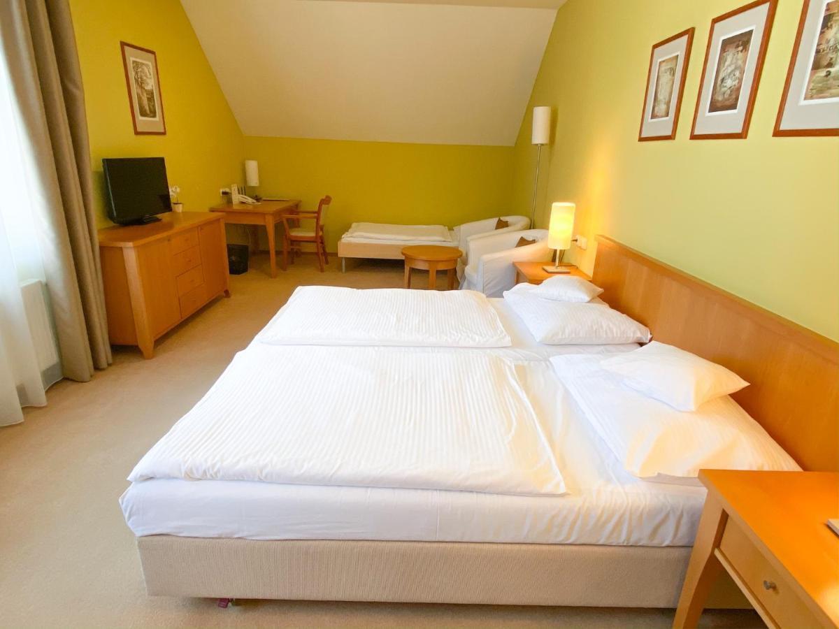 Dolce Hotel 4*