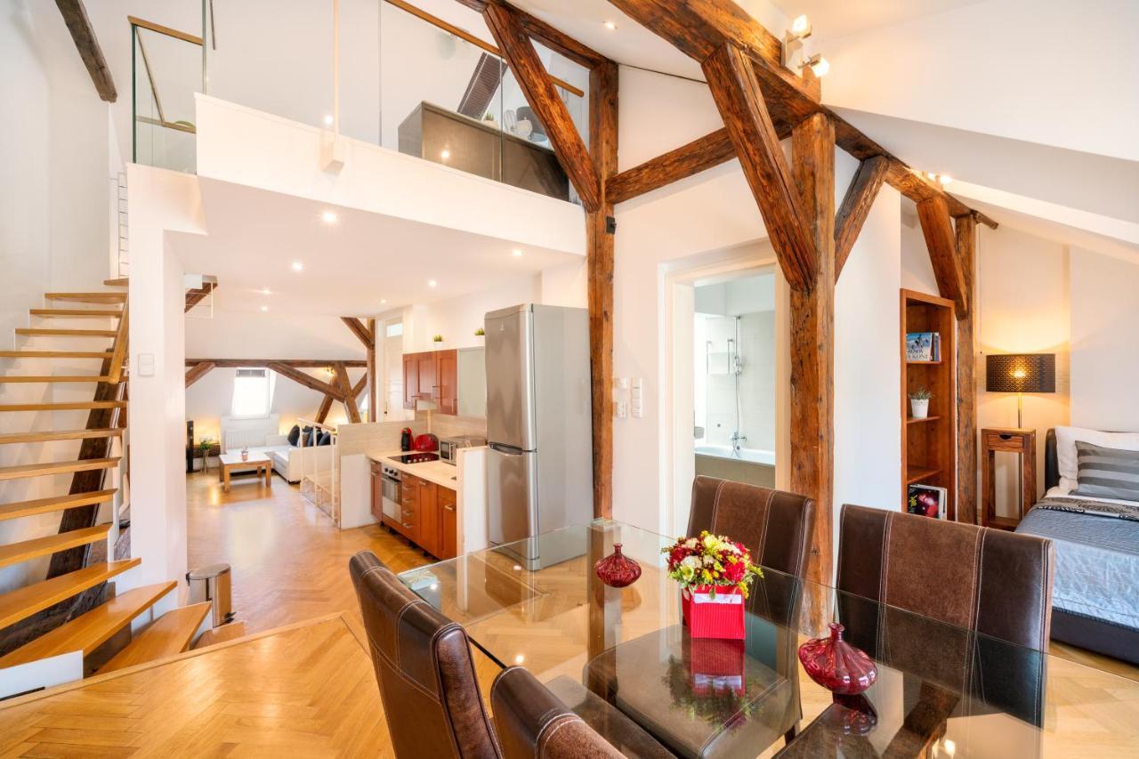 Old Town Square Premium Residence