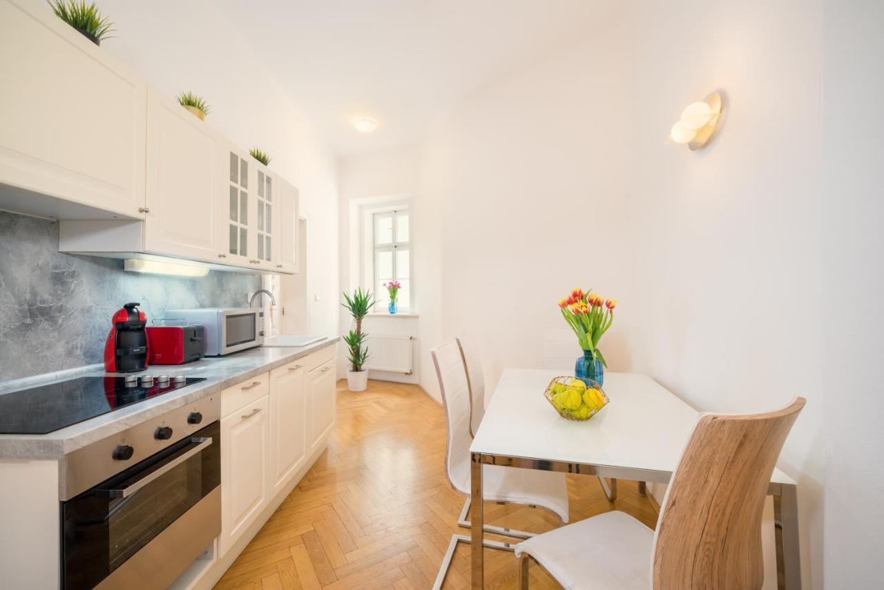 Old Town Square Premium Residence Aparthotel 4*