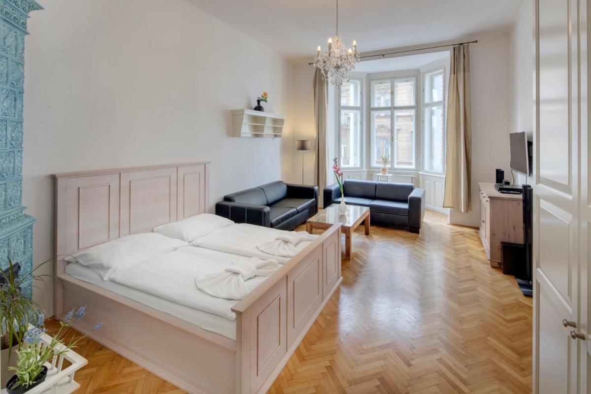 Apartment Kaprova - Old Town Prag